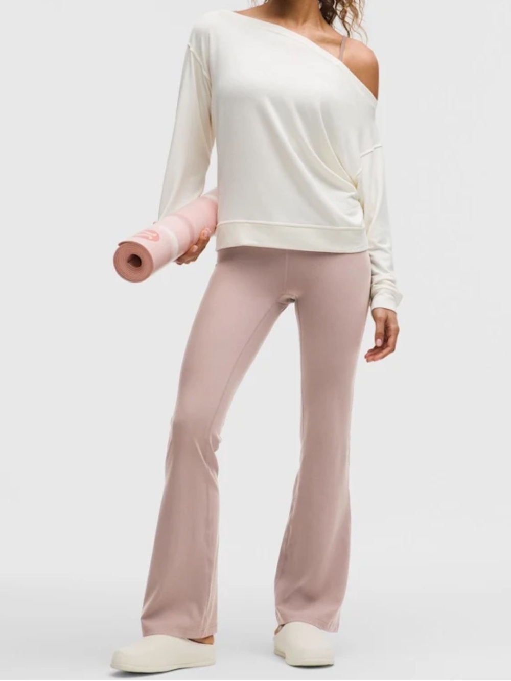 Groove Nulu High-Rise Flared
Pant Regular Size 6 NWOT